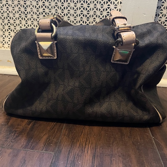 Good used condition MK MIchael Kors satchel. - Picture 2 of 6
